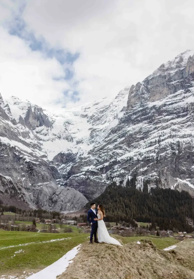 Switzerland elopement photographer Rivas Grindelwald Alps